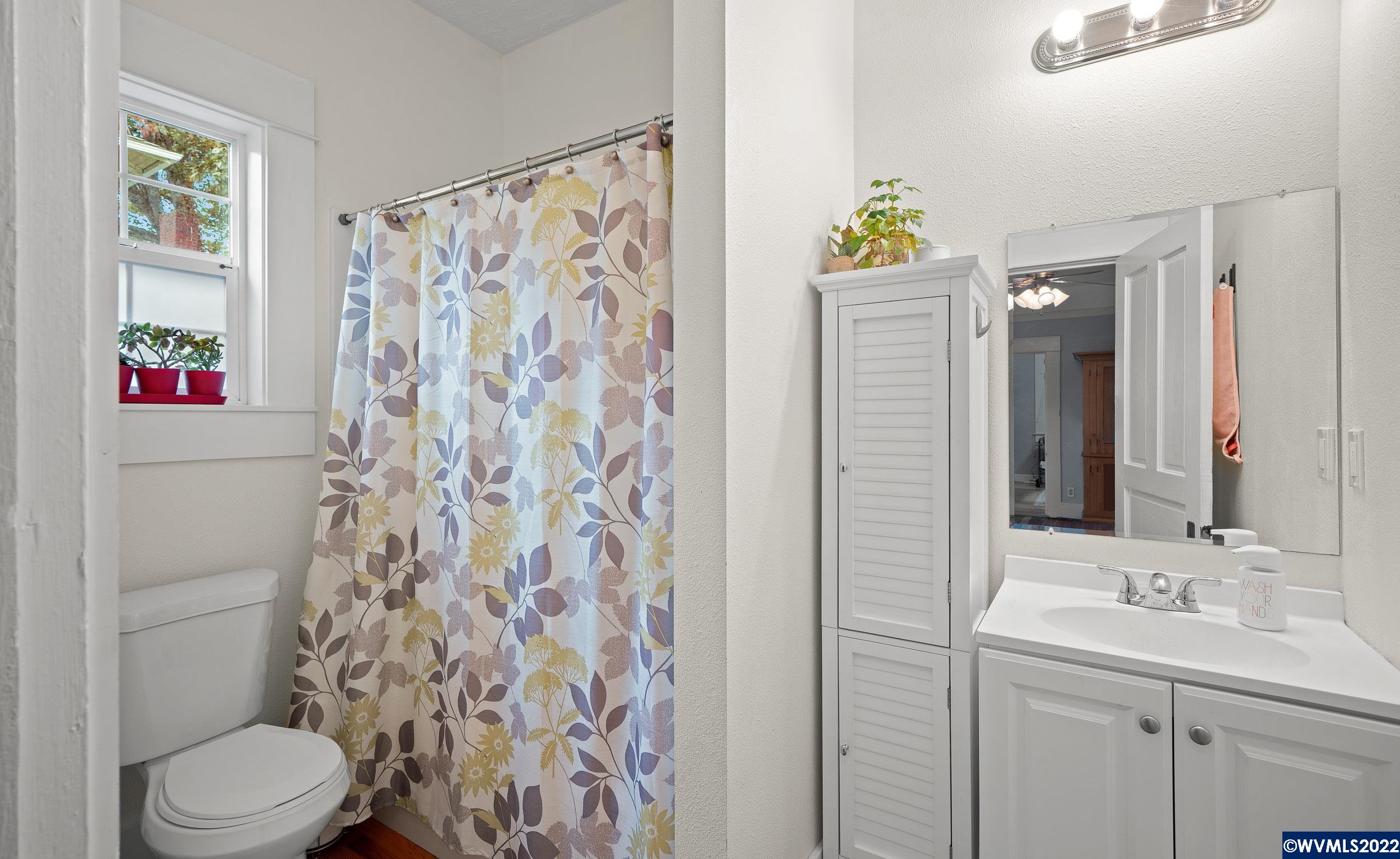 952 Southwest Ferry Street Albany, OR 97321 - Photo 17 of 41 Gallery Image 17