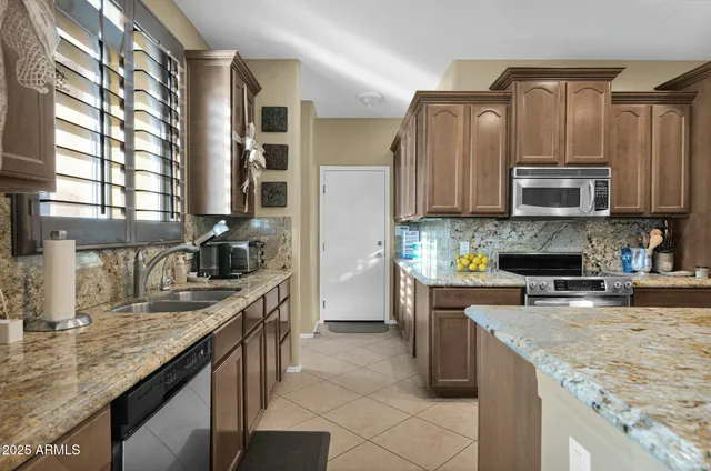 $489,500 | 1161 South Storment Lane, Gilbert, AZ 85296