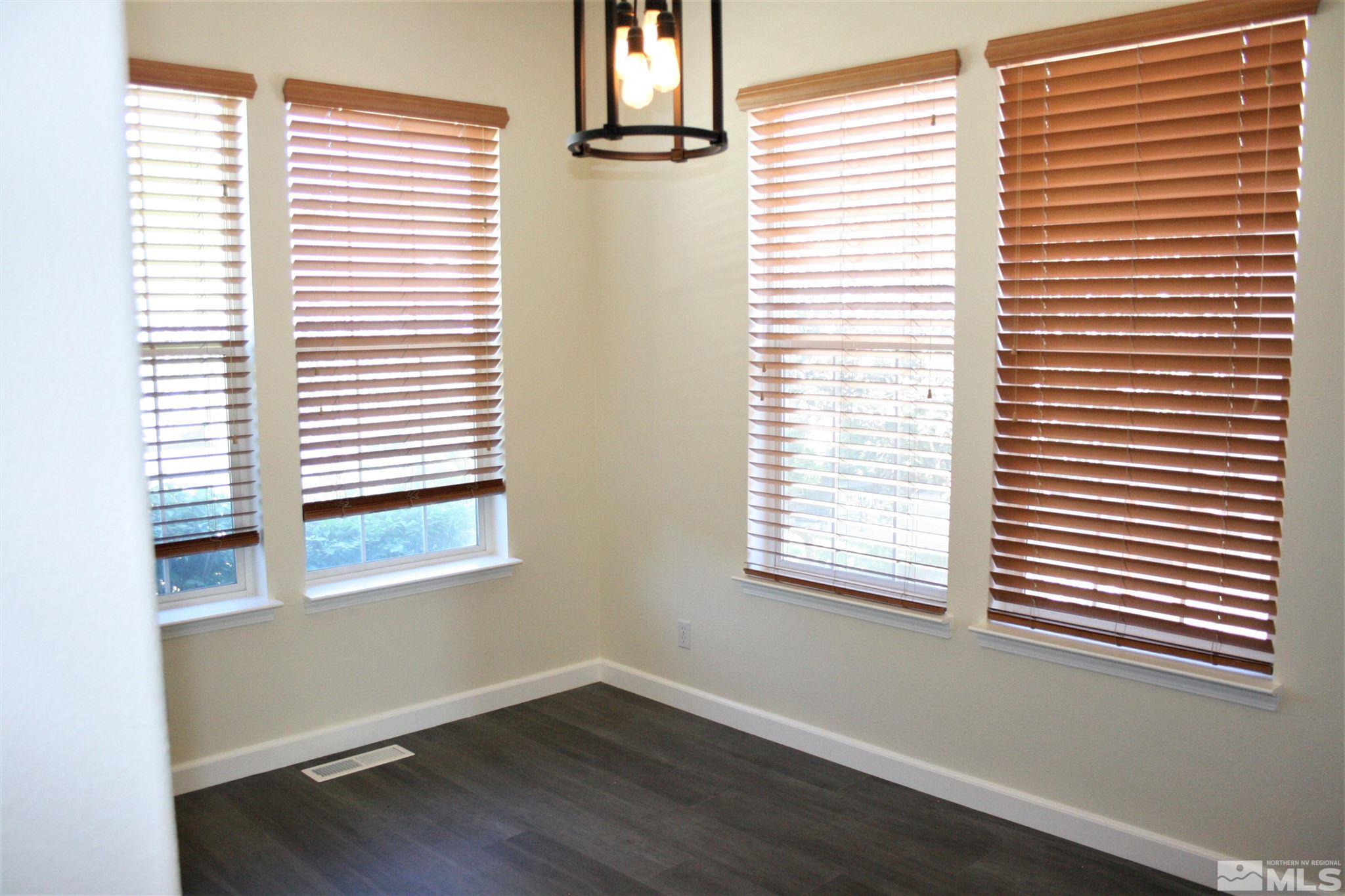 1630 Commonwealth Circle Reno, NV 89503 - Photo 4 of 24 Photo 4