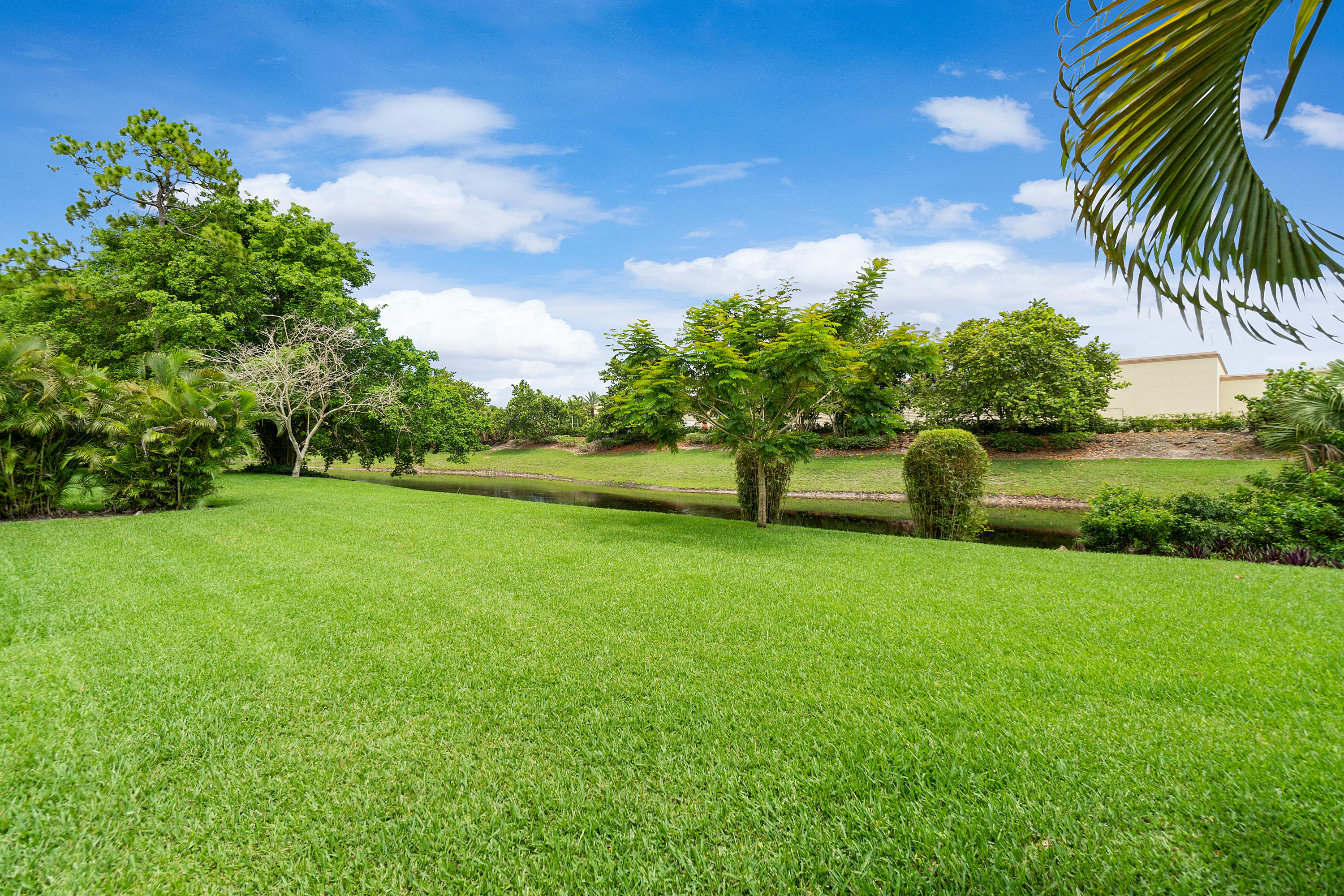 6900 Giralda Circle Boca Raton, FL 33433 - Photo 36 of 47 Backyard