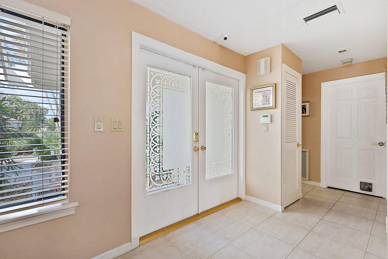 6900 Giralda Circle Boca Raton, FL 33433 - Photo 4 of 47 Entrance