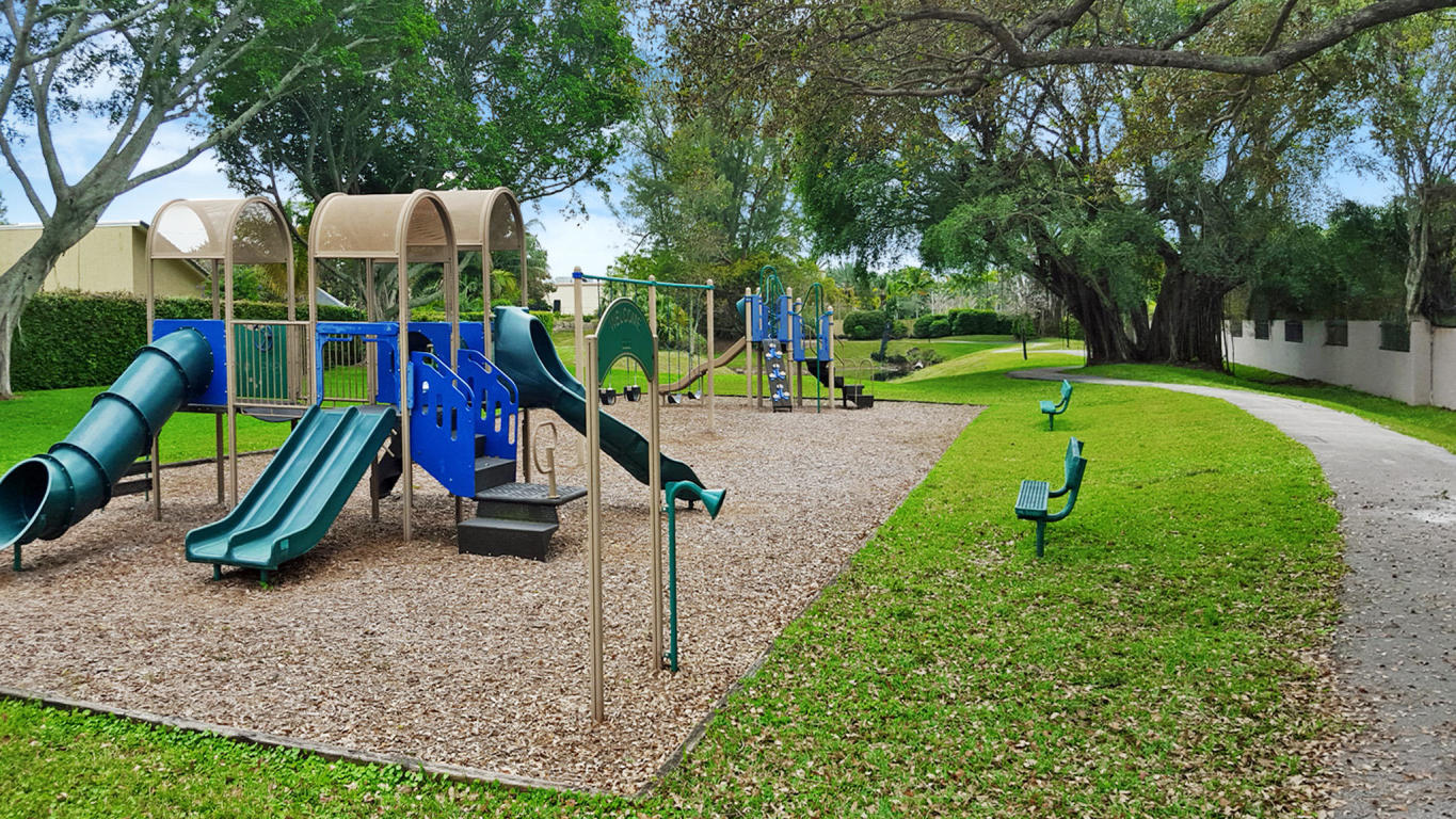 6900 Giralda Circle Boca Raton, FL 33433 - Photo 45 of 47 Community Park