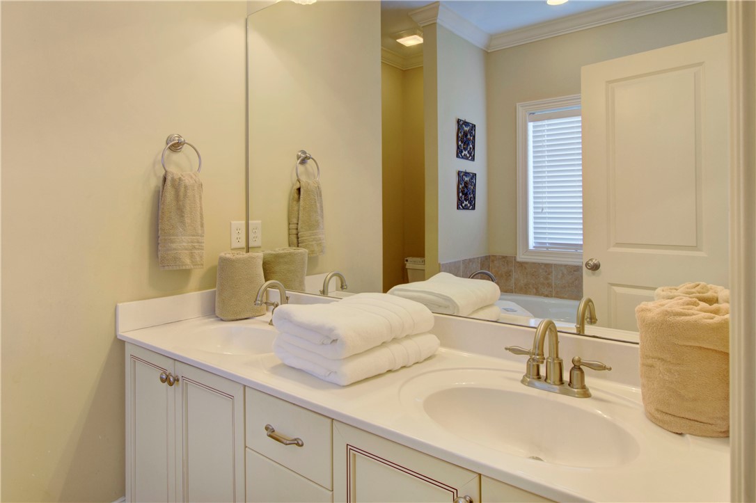 26 Moss Lane St. Simons Island, GA 31522 - Photo 11 of 24