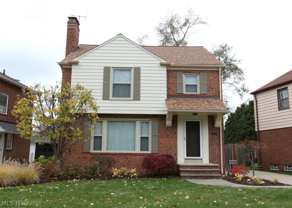 2384 Traymore Road Cleveland, OH 44118 - Photo 1 of 25