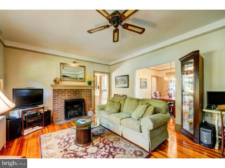 2949 Windy Bush Road Newtown, PA 18940 - Photo 6 of 25 Living Room
