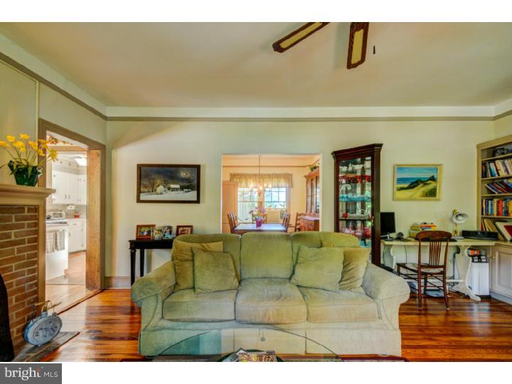 2949 Windy Bush Road Newtown, PA 18940 - Photo 7 of 25 Living Room