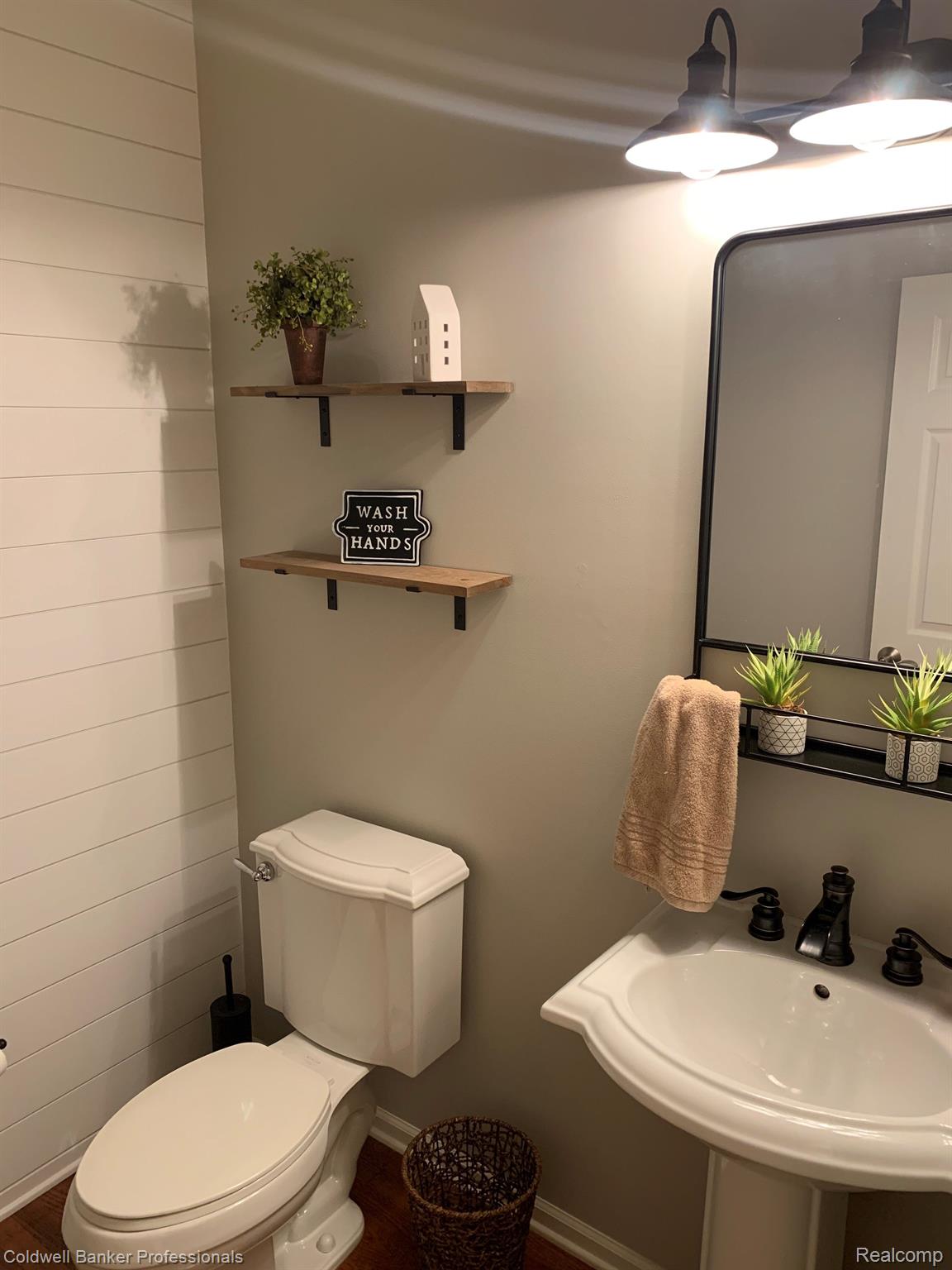 3139 Summers Road Keego Harbor, MI 48320 - Photo 10 of 38 Gallery Image 10