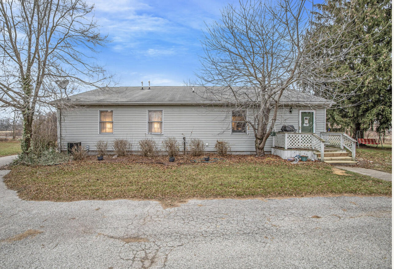 4958 Sawyer Road Sawyer, MI 49125 - Photo 2 of 19 IMG_1568