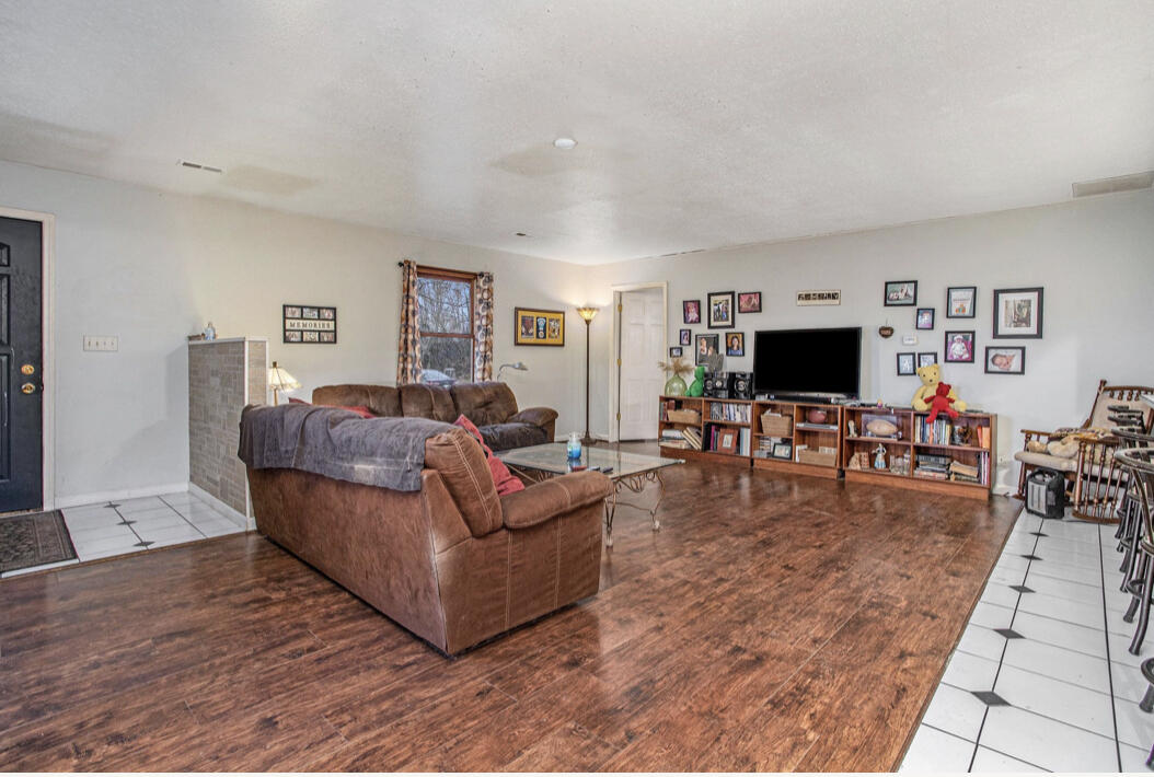 4958 Sawyer Road Sawyer, MI 49125 - Photo 6 of 19 CF1BEB9D-D5BD-4F88-ACCA-176BF54C8402