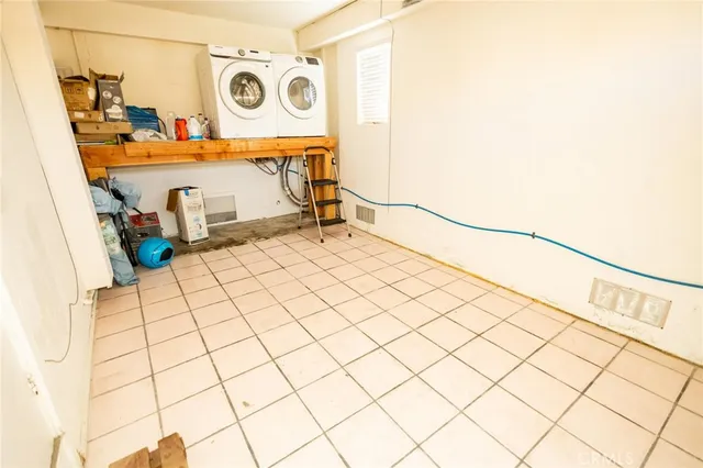 $3,500 | 1825 West Balboa Boulevard, Newport Beach, CA 92663