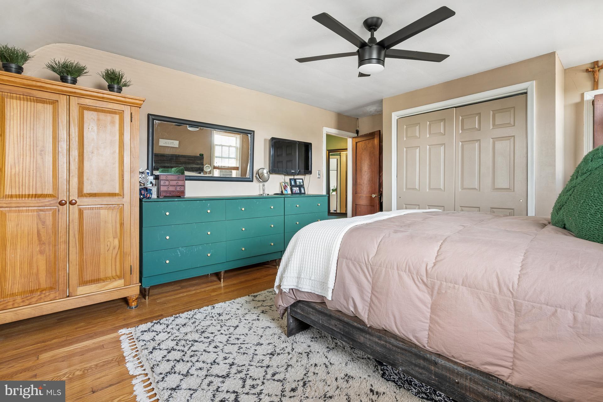 4308 Kensington Road Baltimore, MD 21229 - Photo 14 of 32 Bedroom #1