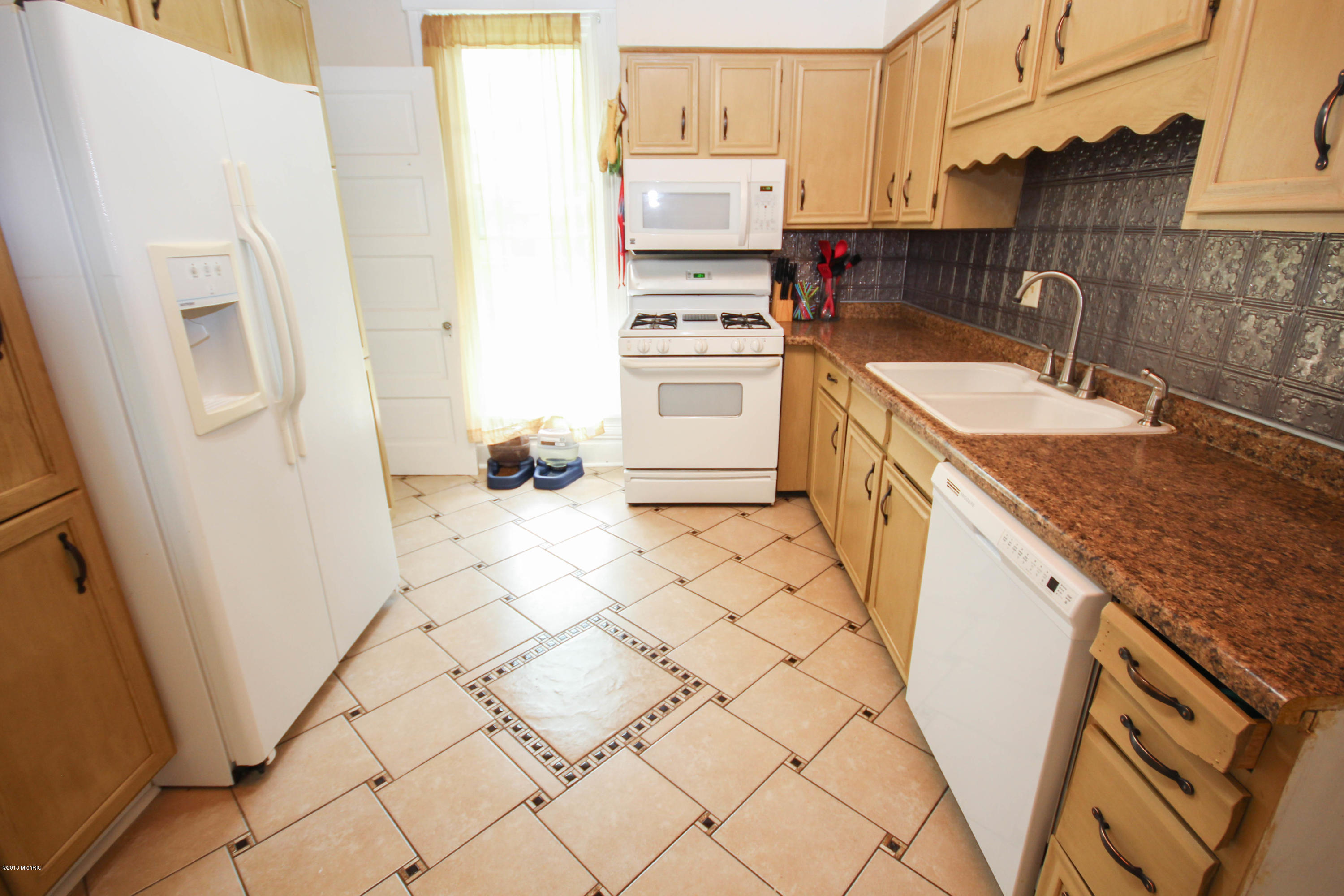 519 Elm Street Three Rivers, MI 49093 - Photo 10 of 24 untitled (1 of 24)