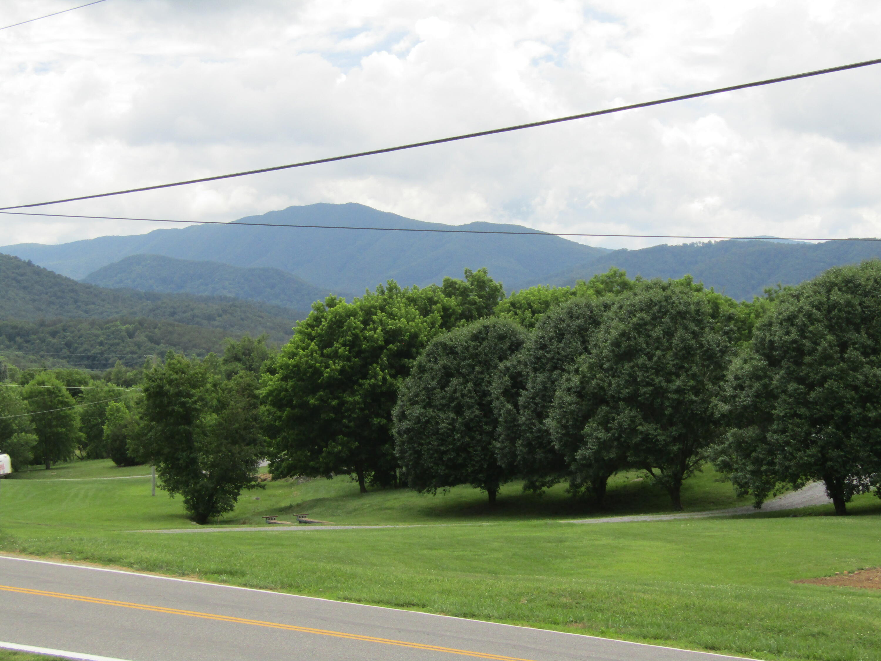 370 Houston Valley Road Greeneville, TN 37743 - Photo 7 of 28 2022-06-09 11.46.17