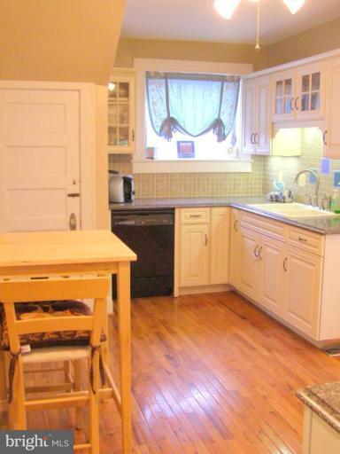 3553 Newland Road Baltimore, MD 21218 - Photo 20 of 30 Kitchen/Dining Room