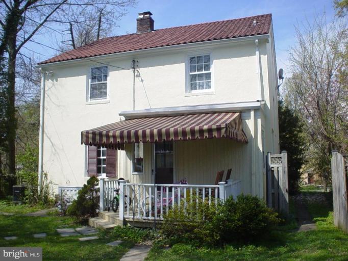 3553 Newland Road Baltimore, MD 21218 - Photo 29 of 30 Rear porch w/ awning which conveys w/ house!