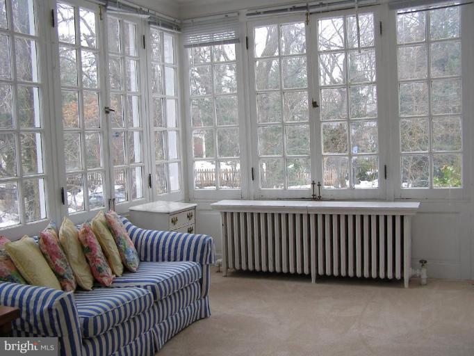 3553 Newland Road Baltimore, MD 21218 - Photo 5 of 30 Lots of light from window surrounded Sun/Fam. Room