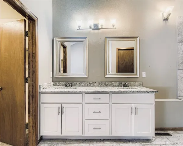 $449,000 | 7641 South Cove Circle, Centennial, CO 80122