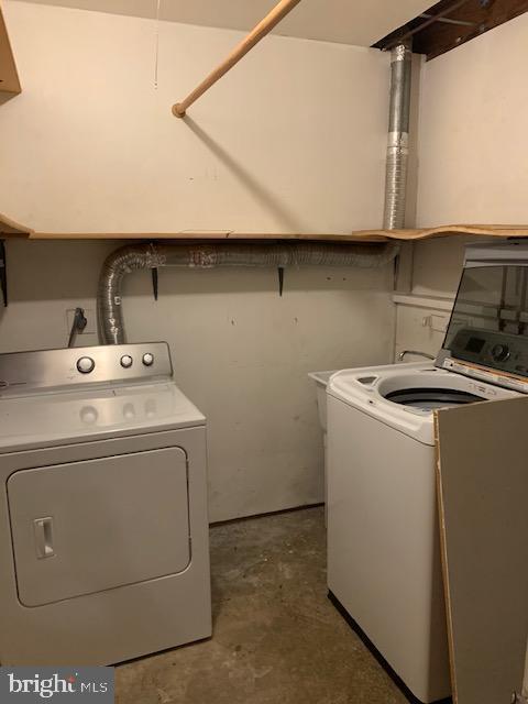 16 Cinzano Court Gaithersburg, MD 20878 - Photo 22 of 22 a utility room with dryer and washer