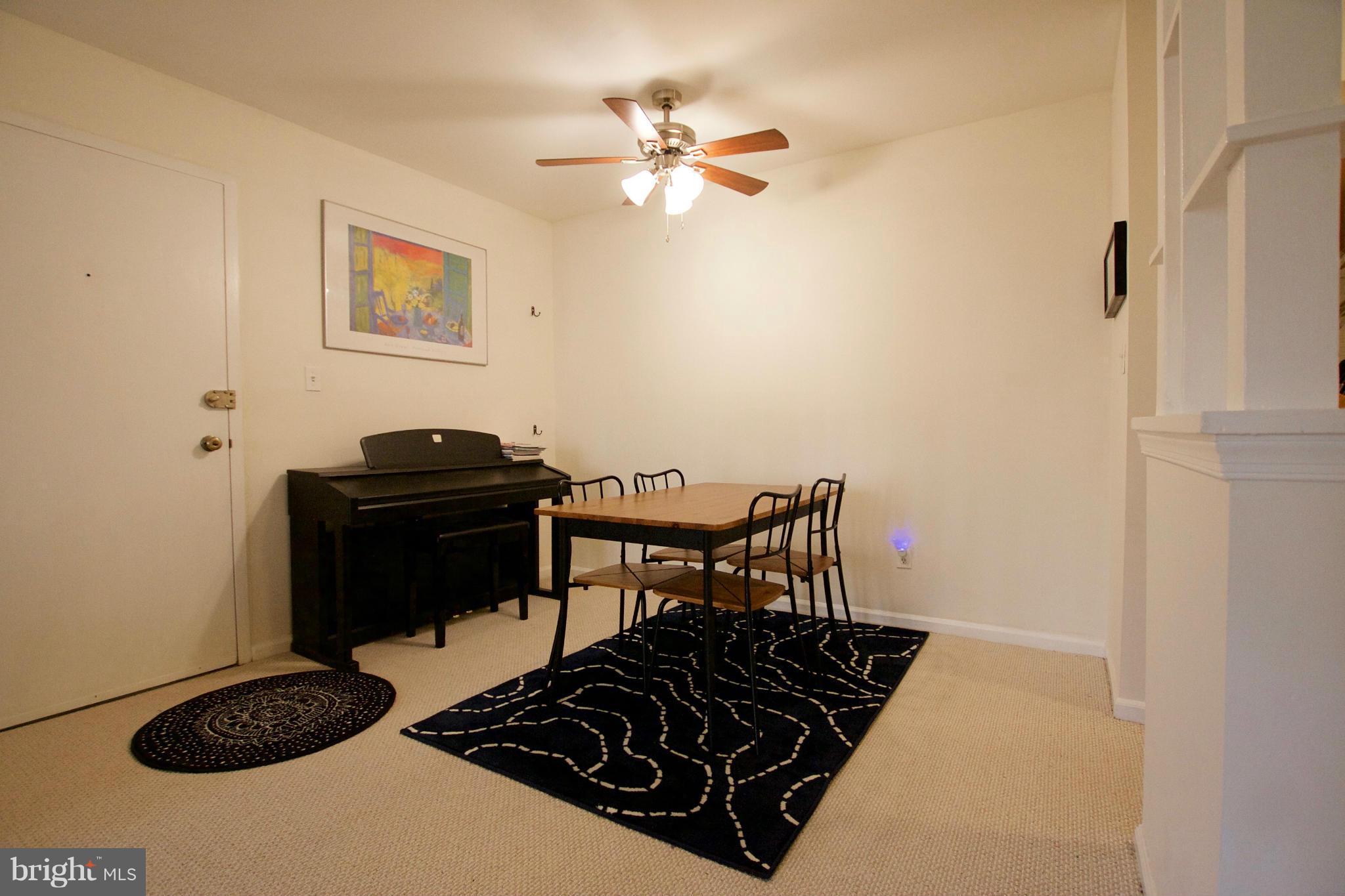 5907 Noblestown Road, Unit 65 Springfield, VA 22152 - Photo 4 of 22 Dining Room