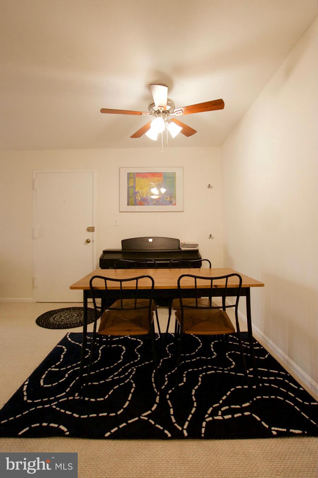 5907 Noblestown Road, Unit 65 Springfield, VA 22152 - Photo 5 of 22 Dining Room