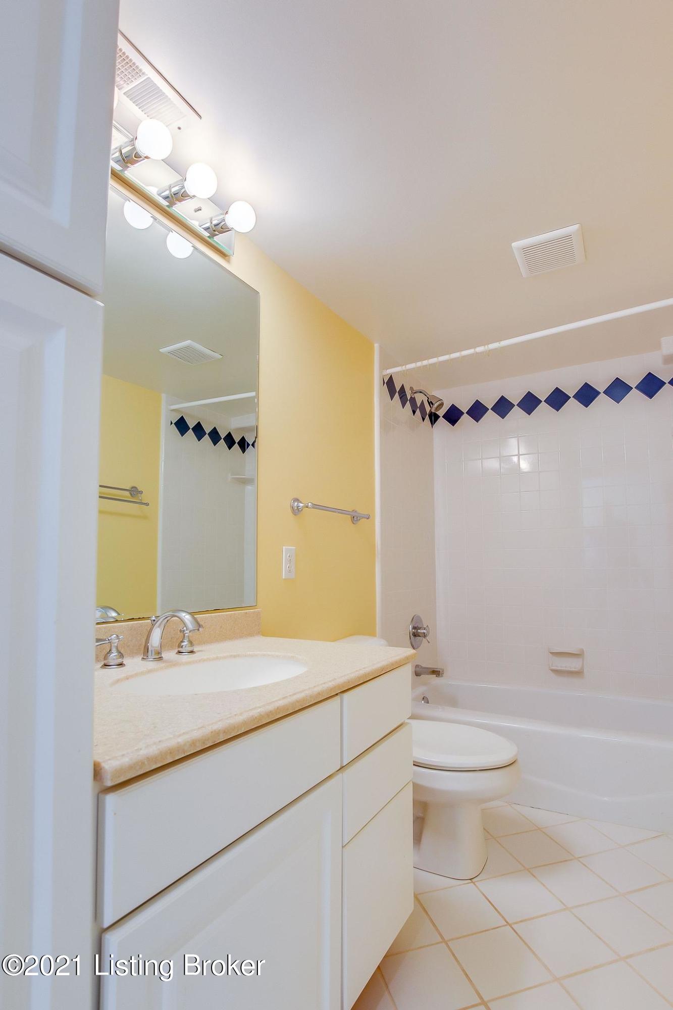 3244 Beals Branch Road Louisville, KY 40206 - Photo 45 of 64 3244 BealsBranchRd_40206_0547__