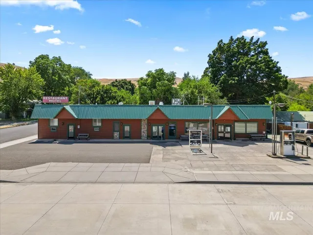 $499,000 | 90 2nd Street, Asotin, WA 99402