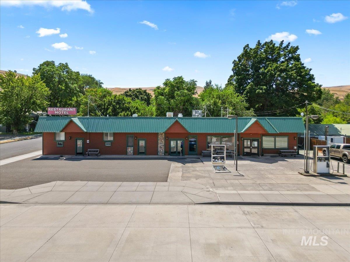 90 2nd Street Asotin, WA 99402 - Photo 19 of 25 View of building exterior featuring uncovered parking