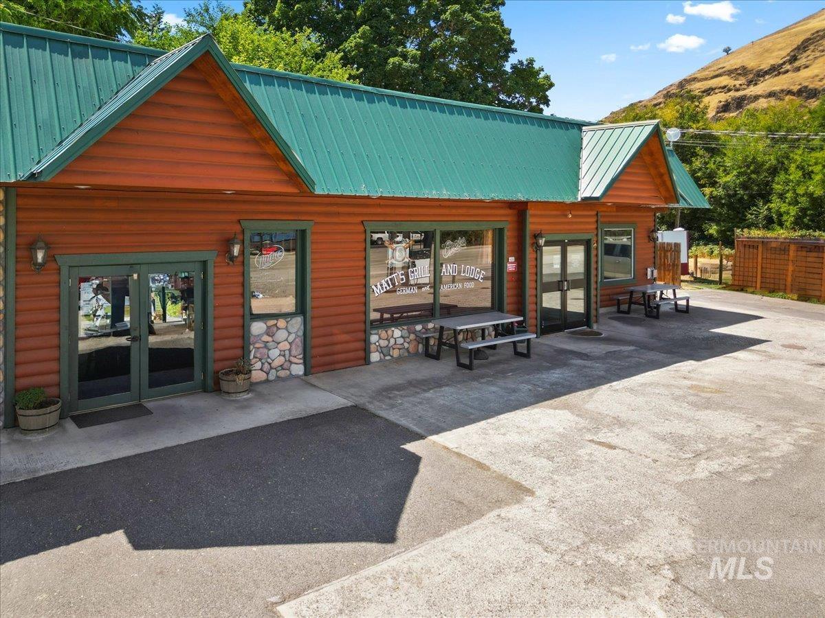 90 2nd Street Asotin, WA 99402 - Photo 2 of 25 Surrounding community