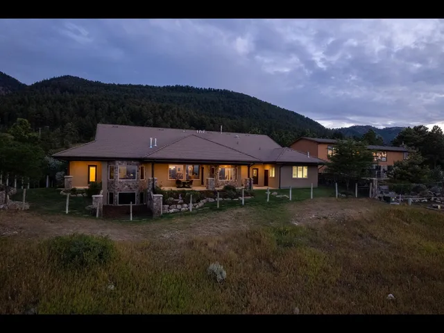 $1,950,000 | 3000 Garden Creek Road, Casper, WY 82601