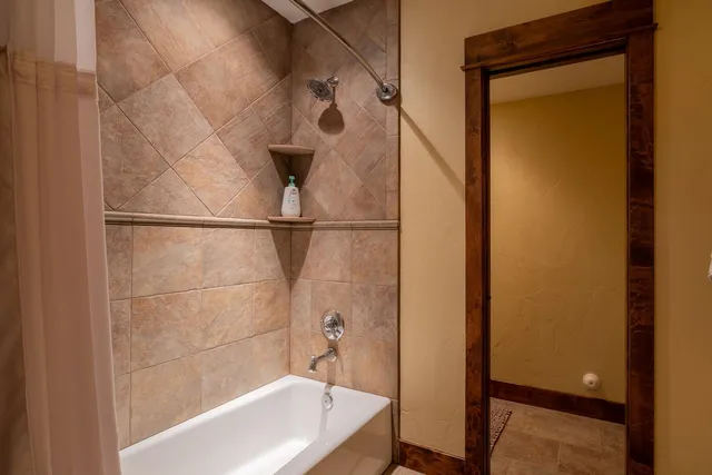 $1,950,000 | 3000 Garden Creek Road, Casper, WY 82601