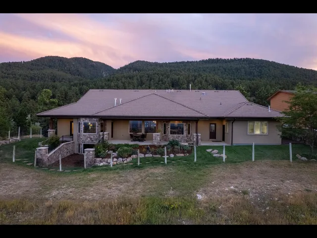 $1,950,000 | 3000 Garden Creek Road, Casper, WY 82601