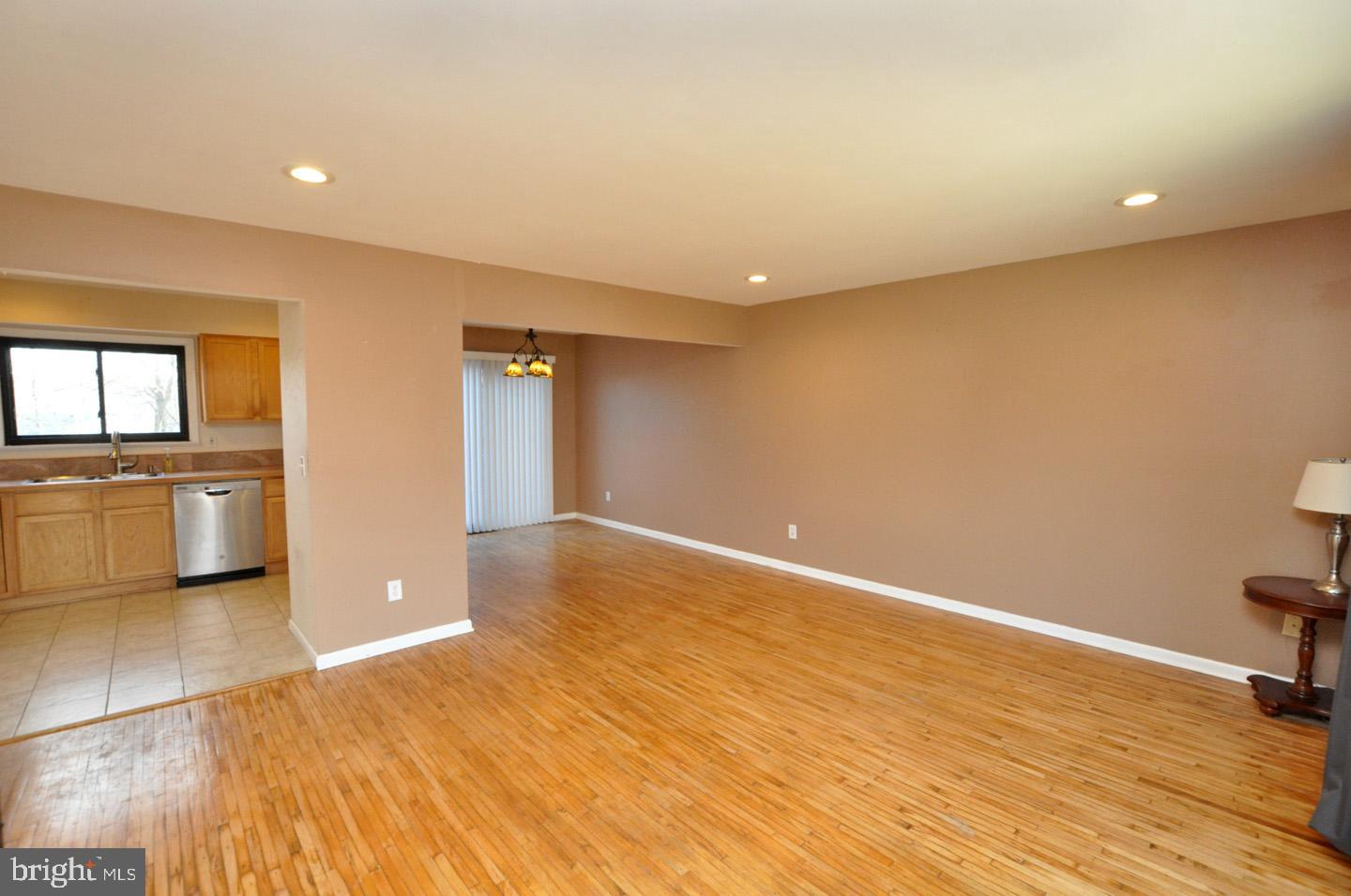46 Briarcliff Road Atco, NJ 08004 - Photo 5 of 25 Gallery Image 5