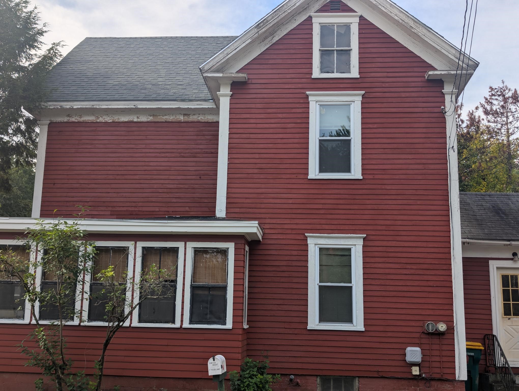 27 Highland Street Rochester, NH 03868 - Photo 3 of 38 Gallery Image 3