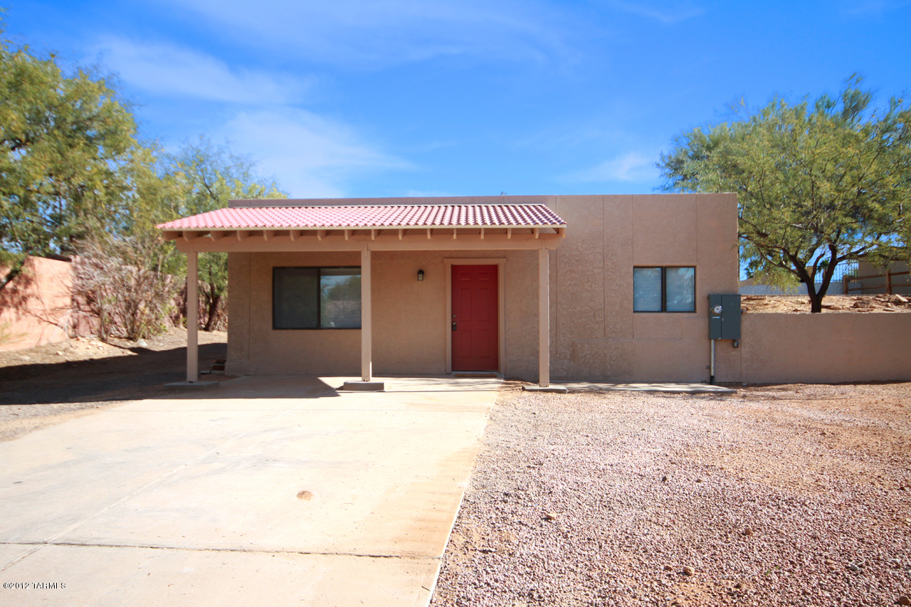 7420 North Juniper Road Tucson, AZ 85741 - Photo 1 of 10 Front of House