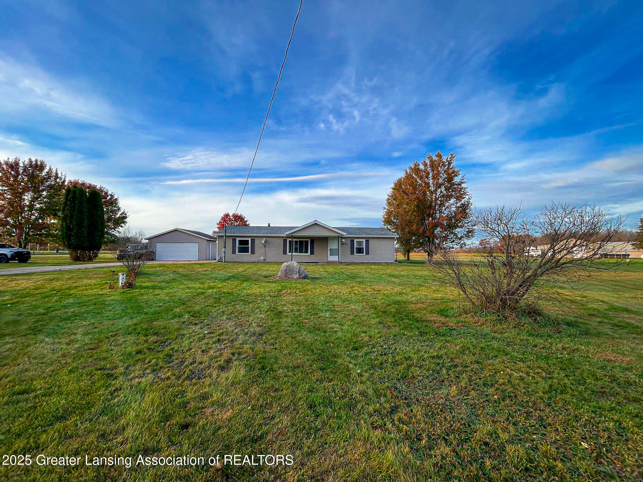 8072 Hall Road Bellevue, MI 49021 - Photo 2 of 30 IMG_5523