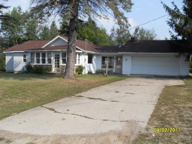 21156 11 Mile Road Reed City, MI 49677 - Photo 1 of 12 Primary Photo