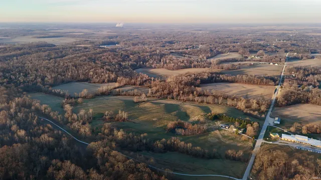 $1,099,000 | 450 South Washington In 47501, Washington, IN 47501