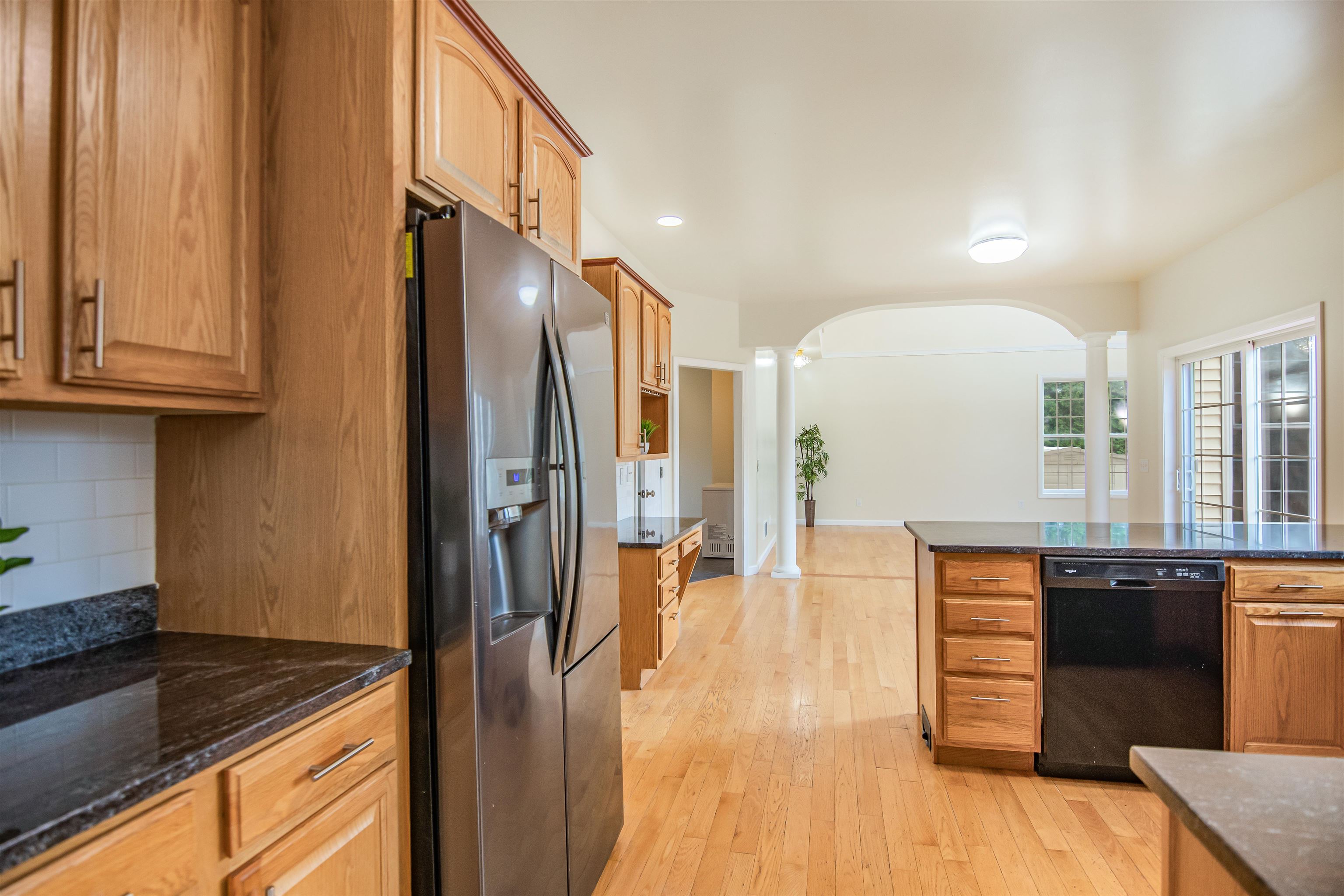 202 Raven Circle Williston, VT 05495 - Photo 3 of 40