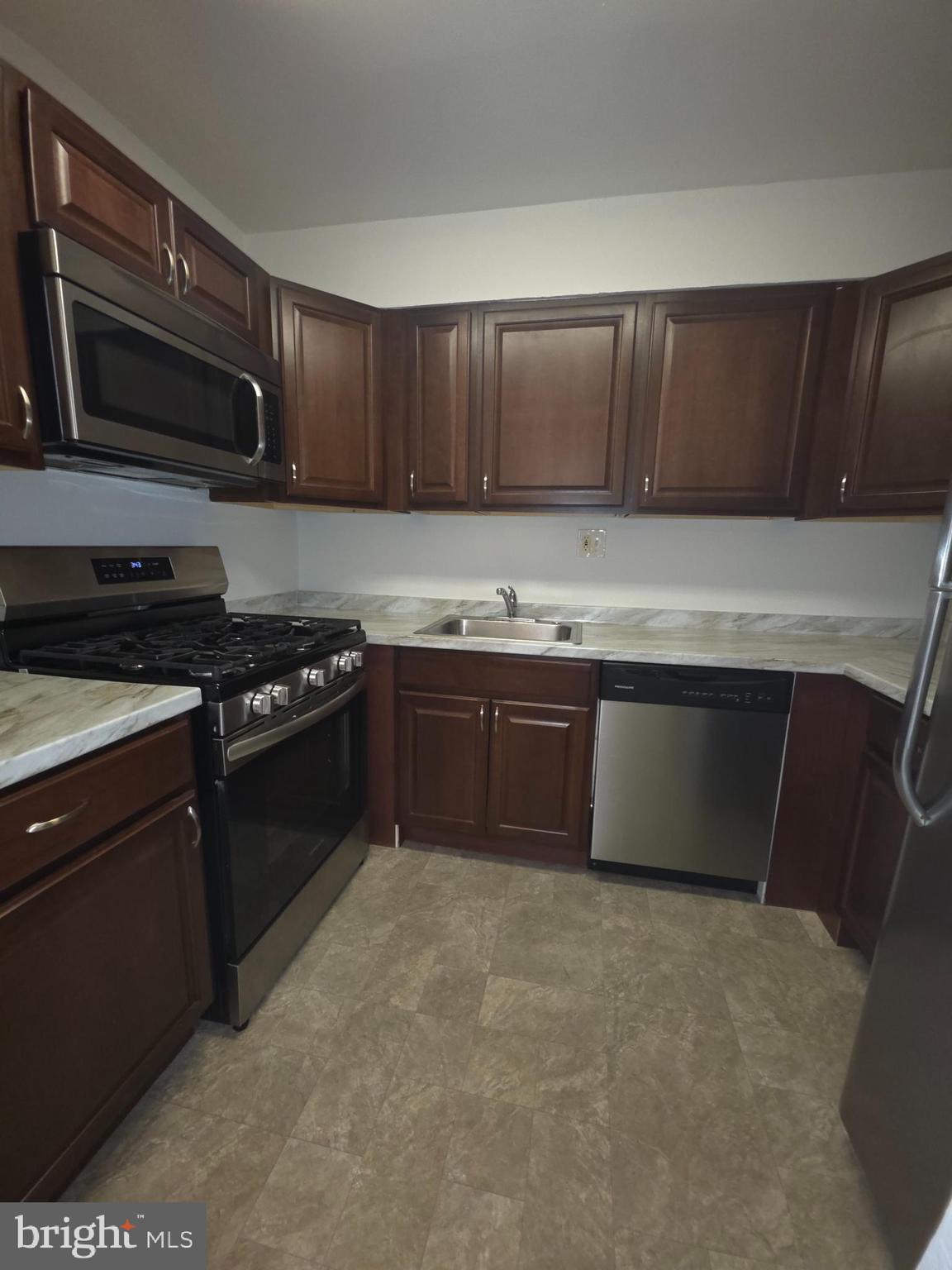 3815 Swann Road, Unit 101 Suitland, MD 20746 - Photo 3 of 6