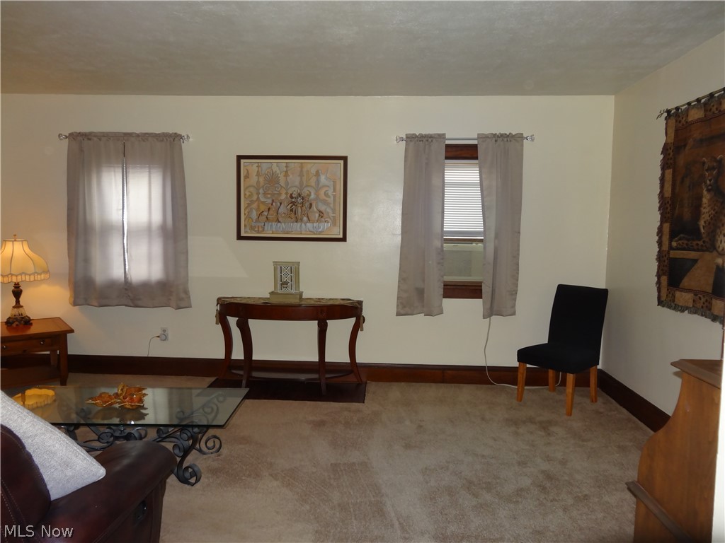 3414 Ralph Avenue Cleveland, OH 44109 - Photo 12 of 34 Living Rm