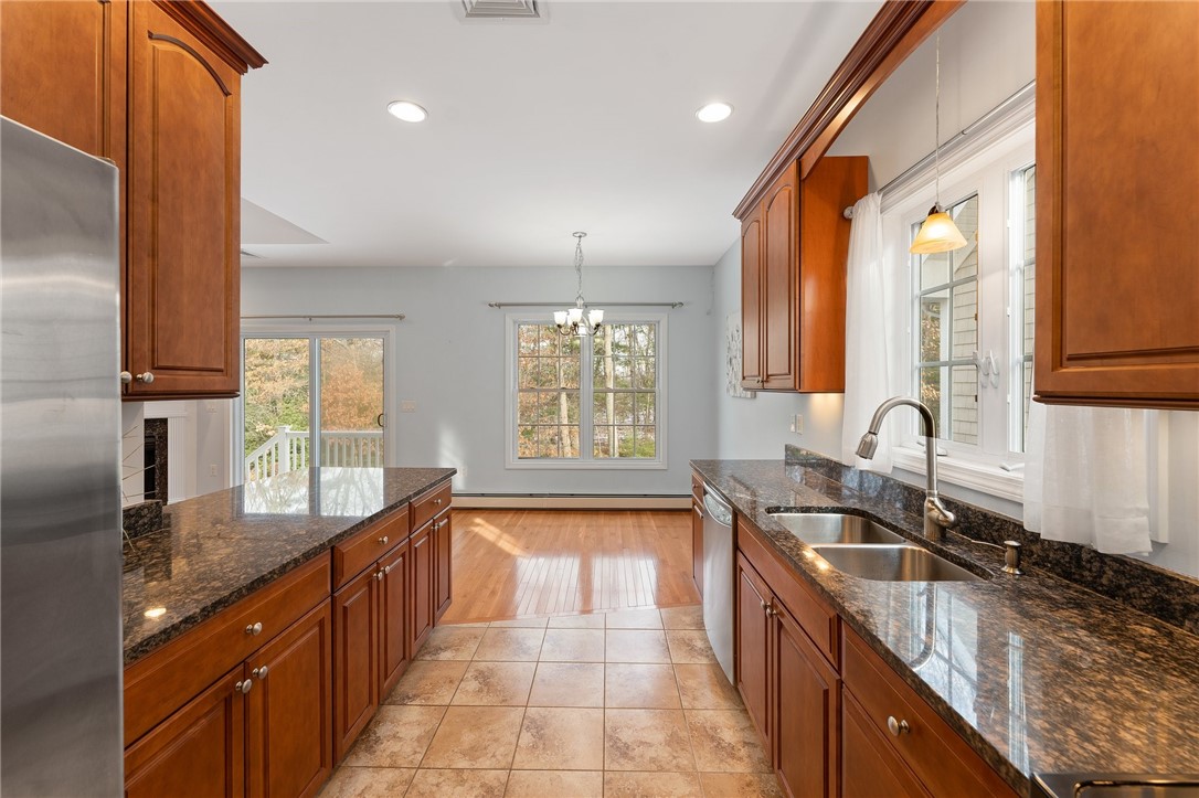 6 Leighas Lane Coventry, RI 02816 - Photo 19 of 49