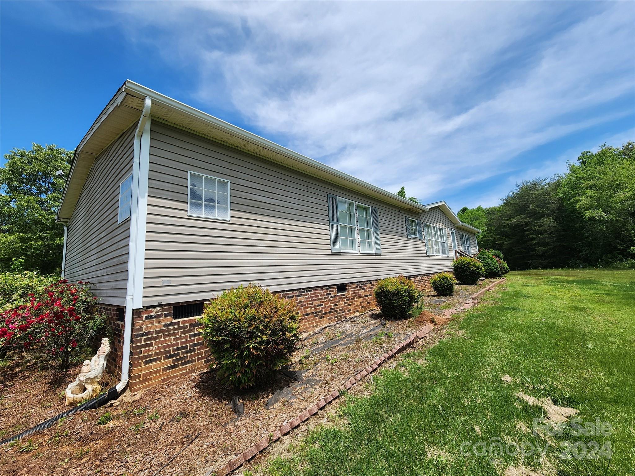 130 Susan Road, Unit 1 Casar, NC 28020 - Photo 2 of 16 Gallery Image 2