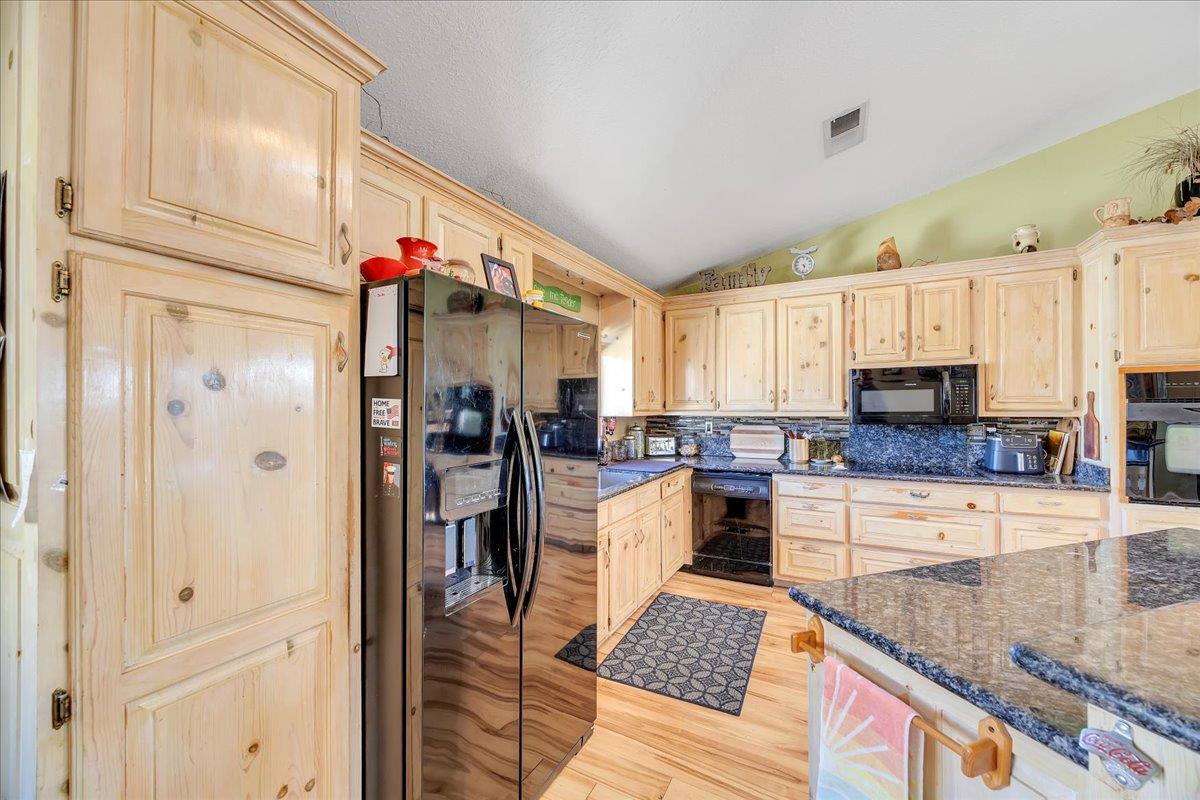 4248 Council Trail Copperopolis, CA 95228 - Photo 35 of 93