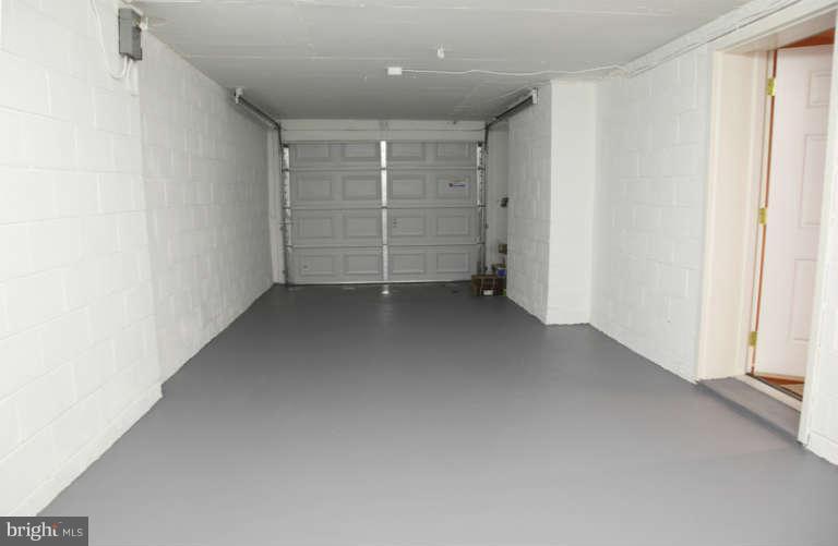 11212 Emack Road Beltsville, MD 20705 - Photo 28 of 30 Garage