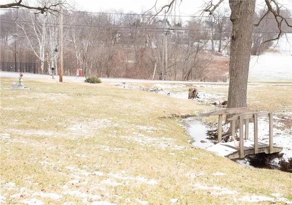 a view of back yard of the house