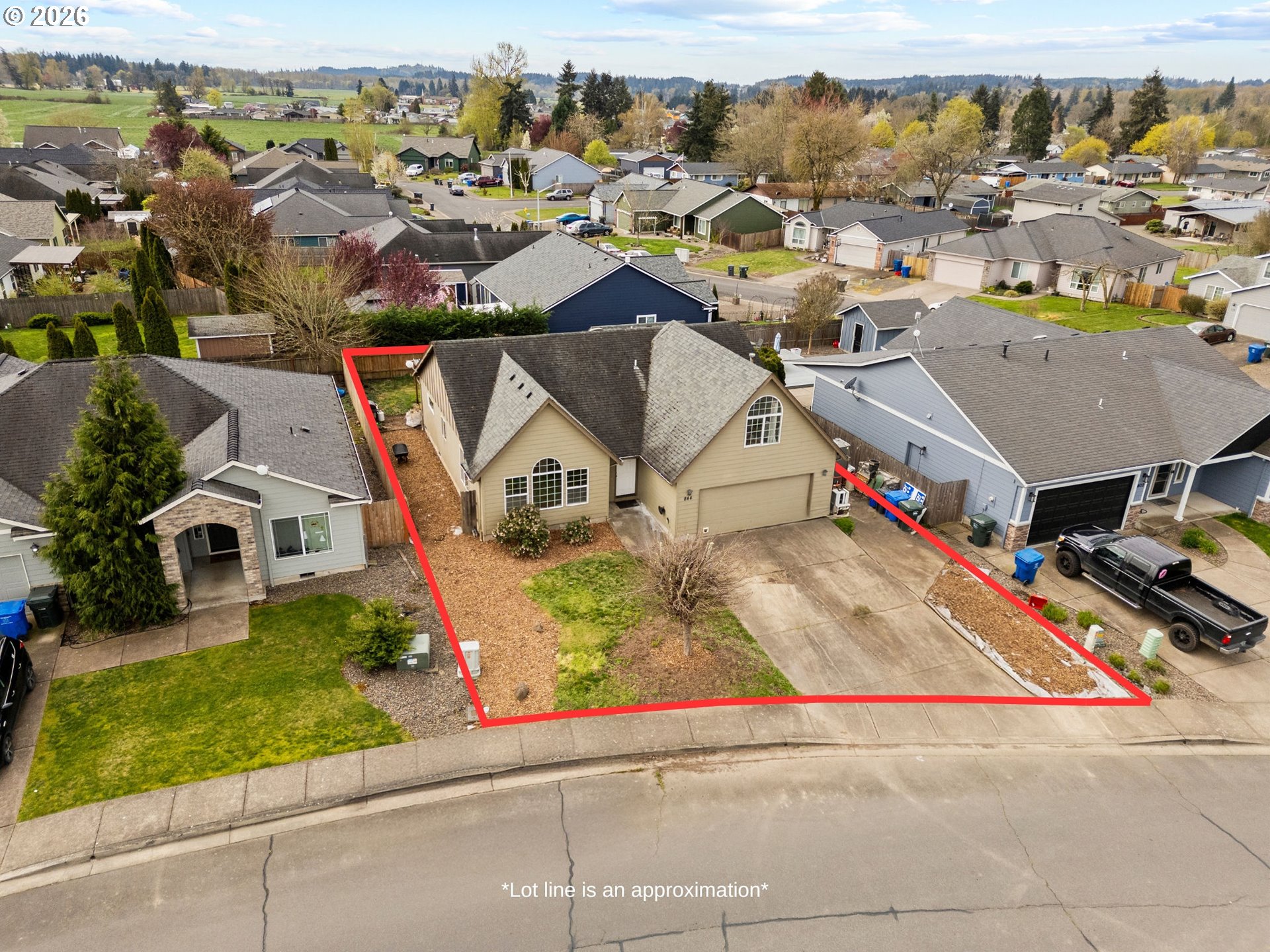 844 Hazel Street Jefferson, OR 97352 - Photo 5 of 22 an aerial view of residential houses with outdoor space