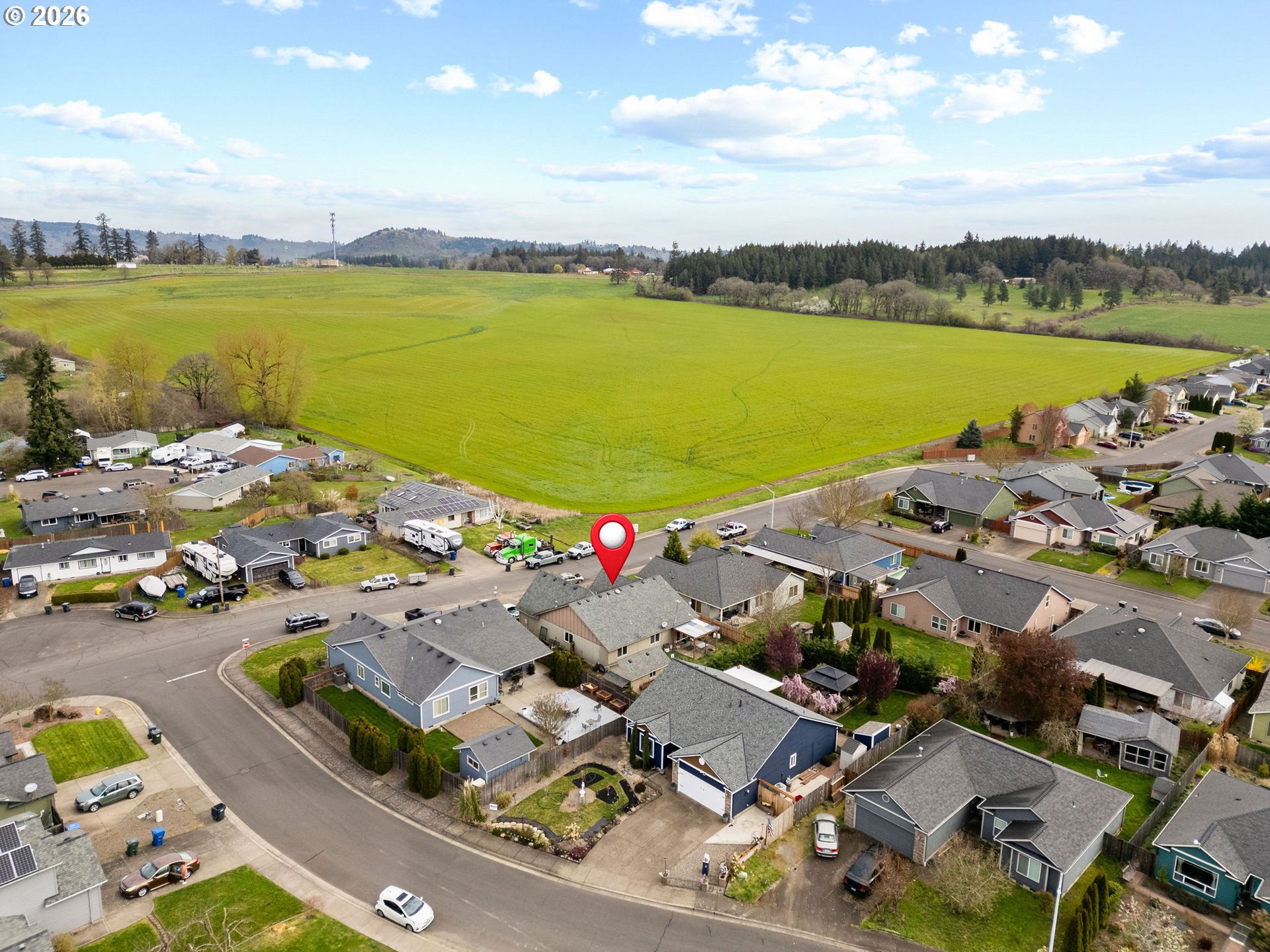 844 Hazel Street Jefferson, OR 97352 - Photo 6 of 22 an aerial view of residential houses with outdoor space and lake view