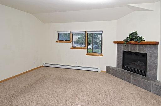 62 Eagle Road, Unit 5A Avon, CO 81620 - Photo 4 of 7 Living Room