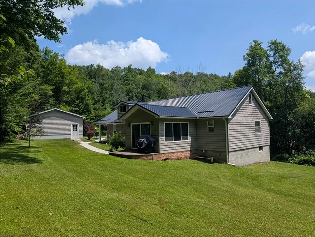 $250,000 | 33 T511, Lewis Run, PA 16738