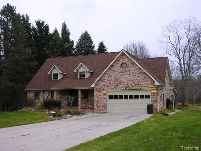 9207 Peters Road Algonac, MI 48001 - Photo 2 of 8 2 front exterior